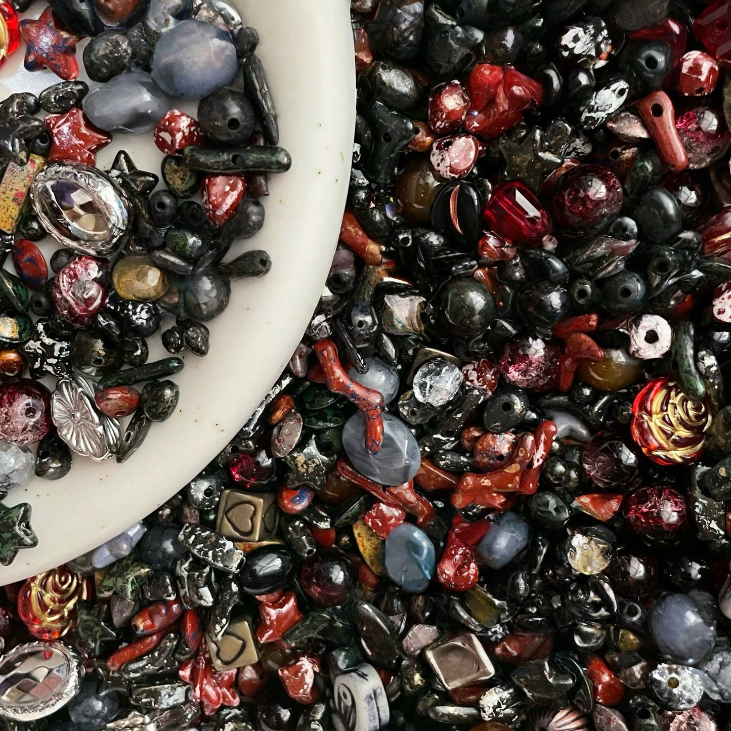 Gothic style beads (D-D2097)